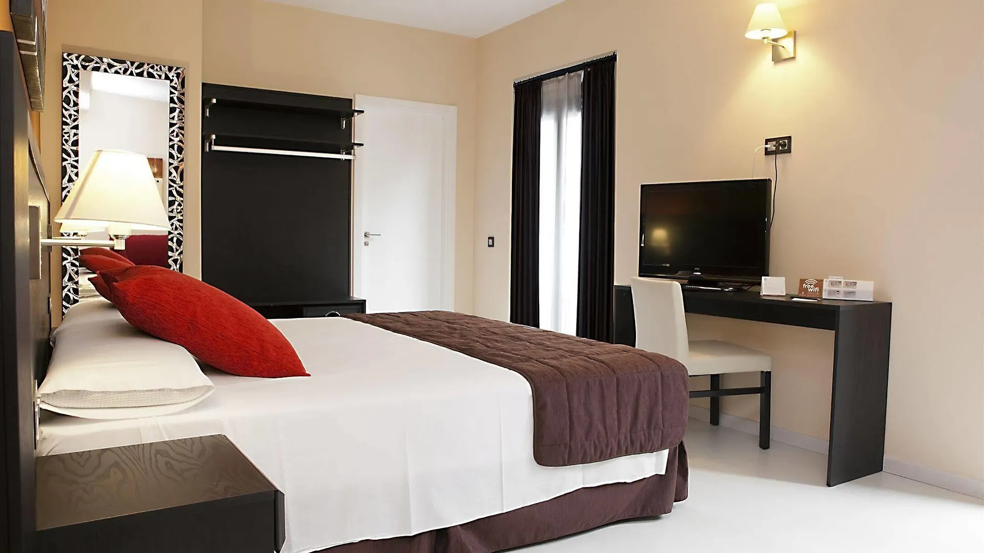 Exe Malaga Museos Hotell